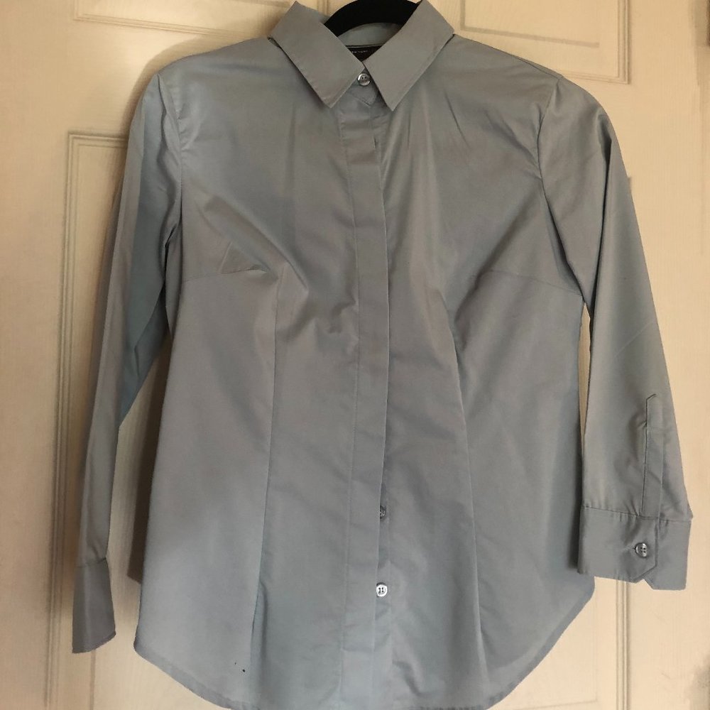 NEW YORK & COMPANY 3/4 sleeve button down.